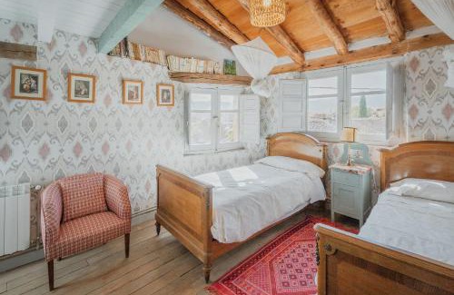 Requijada House | La Casa Del Herrero - Requijada