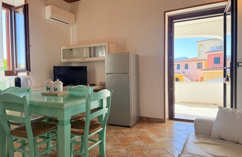 Sos Alinos Apartment | [La Casa del Viale] Home with large outdoor area in Cala Liberotto
