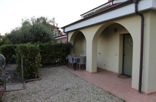 Riva Ligure Apartment | La casa di Mauro - Parcheggio privato gratuito - Mare e ciclabile a pochi passi