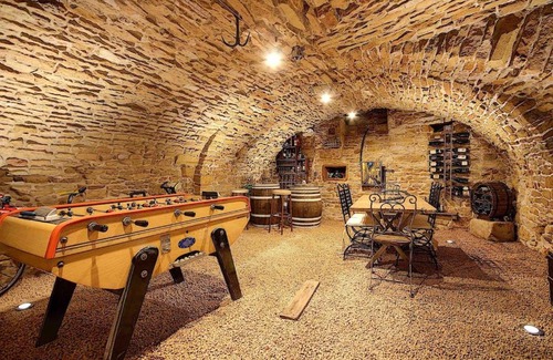 Charnay Apartment | La Casa Dorée