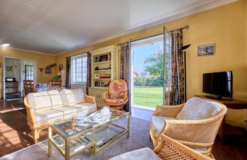 Tracy-sur-Mer House | La Chaumière bleue - Maison plage à 7min à pied