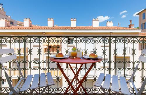 Le Suquet Apartment | La Colline YourHostHelper