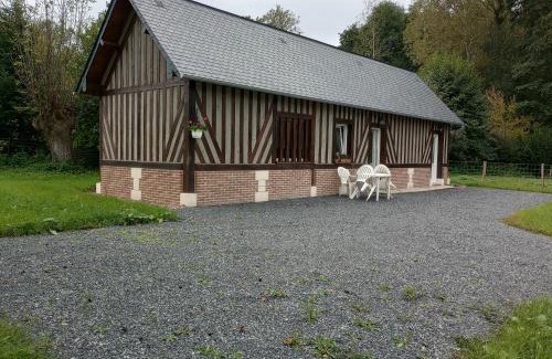 Cormeilles House | La Cour Angot