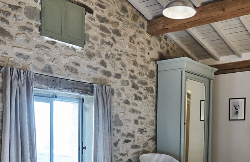 Pont-de-Barret House | La Cour du Marronnier