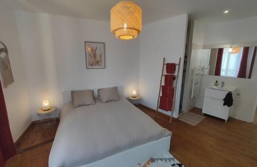 Crecy-en-Brie Apartment | La Crécynade - near Disneyland and Parrot World