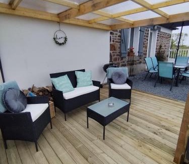 Gavray House | La Croix Douillet