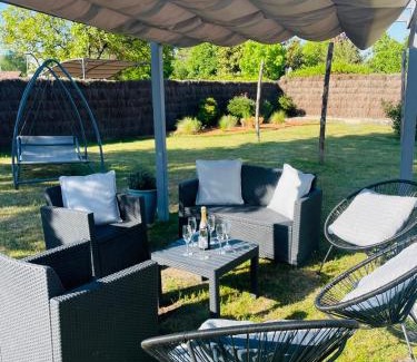 Chaon House | La Demeure du Cerf Gîte de charme avec piscine chauffée & spa, au cœur de la Sologne, proche Lamotte-Beuvron et Beauval