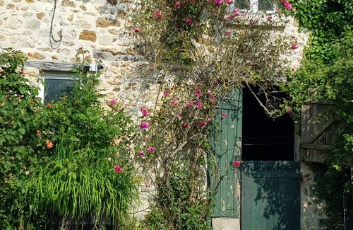 Chevannes House | La Ferme De La Joie, Character house,