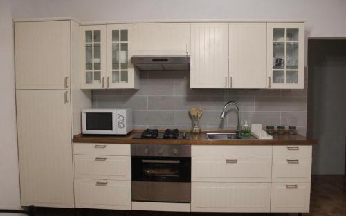 Castelnuovo di Farfa Apartment | La finestra sul Farfa