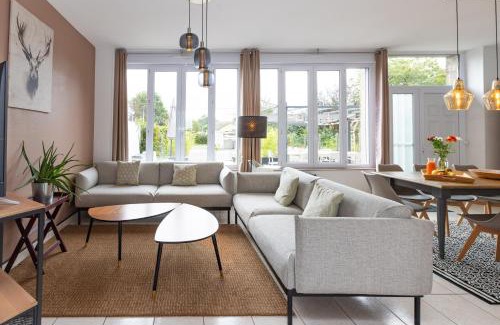 Paimpont House | La Fleur de Vie - Maison avec piscine et jacuzzi