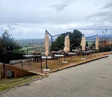 Castagneto Carducci Apartment | La Fontanella