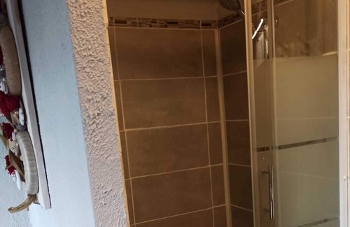 Saint-Christol-Les-Ales Apartment | La Gardine - Gîte les Pins