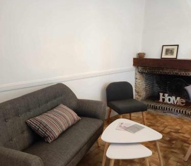 Ternay House | La glycine