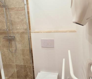 Minzac House | La Grande Terrasse