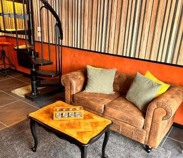 Woignarue House | La Grange Aux Hirondelles - Chambre Atelier