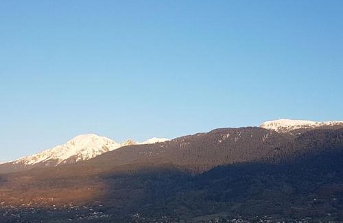 Vaulnaveys-le-Haut Apartment | La grange de mémé Yvette