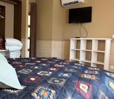 Chaumont-sur-Tharonne House | la grotte de l'ours