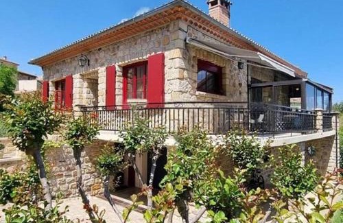 Banne House | La Jolie Maison de Banne, 4 étoiles, piscine privée chauffée, calme