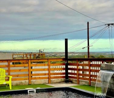 L'Etang-Sale House | La Kaz Baz ' île