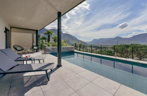 Merano Apartment | La Libella - Suite #5 - la terrazza mit privatem Pool