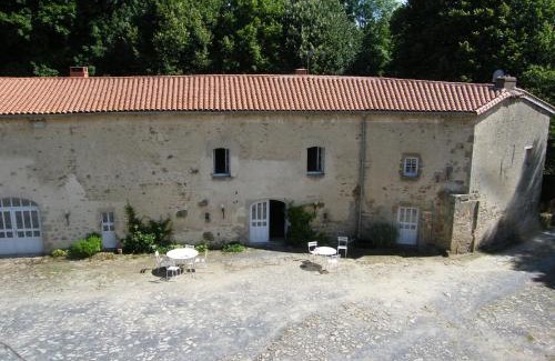 Saint-Dier-dʼAuvergne House | La Loge du Château