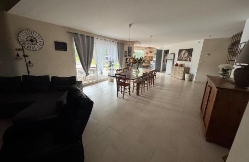 Gravieres House | La Maçonniere