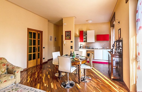 Desenzano del Garda Apartment | La Magnolia 2 Apartment by Wonderful Italy