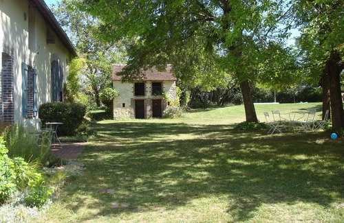 Saint-Maurice-le-Vieil House | La Maison du Bourg 15' from d'Auxerre-Branches airport (France, Yonne)