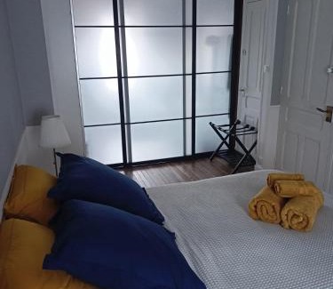 Saint-Pierre-Eglise Bed & Breakfast | La Maison d'Aurèle