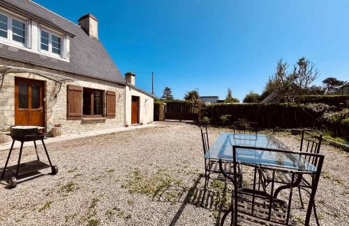 Sainte-Marie-du-Mont House | La Maison d Utah Beach and Memory
