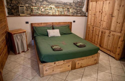 Variney-Chez Roncoz Apartment | La Maison de Karen The Deer House