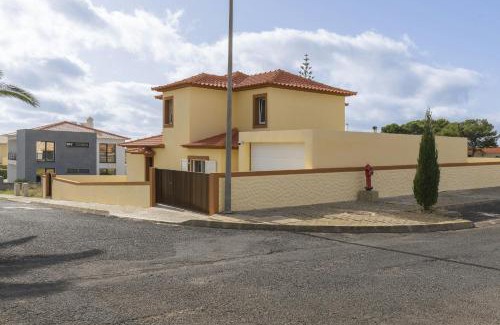 Vila Baleira House | La Maison Dorée
