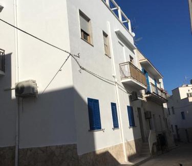 Marettimo Apartment | La maison du vent