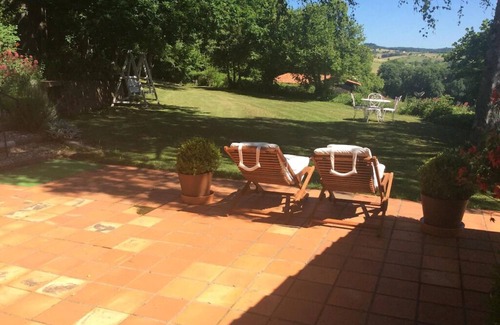 Vernet-la-Varenne Cottage | La Maison Marguerite, cottage in the countryside