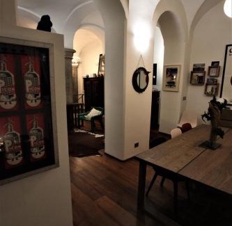 Roman Quarter Apartment | La Maison San Domenico -centro