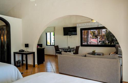 San Jose del Cabo Hotel | La Marina Inn