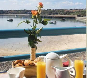 Cancale Hotel | La Mere Champlain
