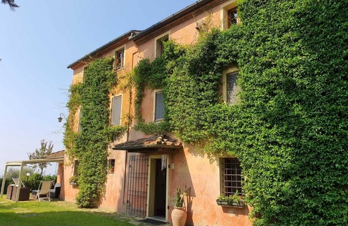 Corsanico Villa | La Migliana by Nicola Real Estate