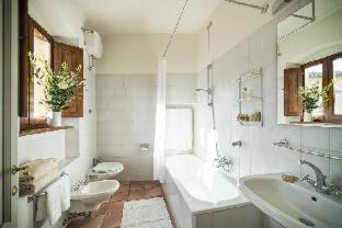 Panzano in Chianti Hotel | La Pensione di Vignamaggio