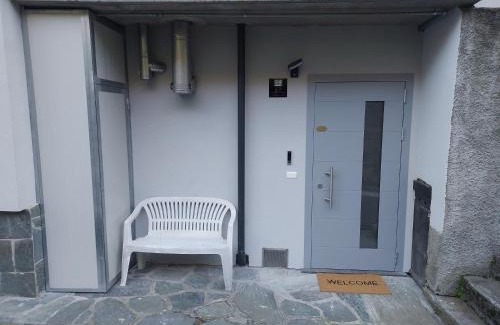 Postalesio House | La Pergola