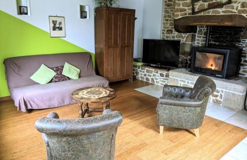 Jullouville House | La petite corbière - Chez Hélène - Gîtes en baie