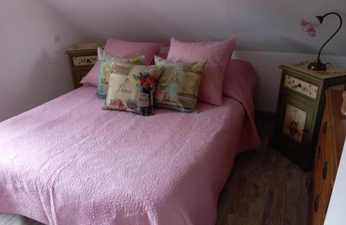 Notre-Dame-du-Touchet House | La petite maison dans la prairie