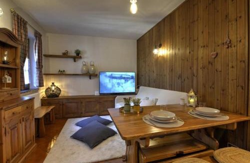 Pallusieux Apartment | La Petite Maison