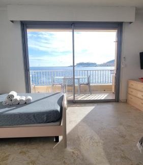 Le Ricanto Apartment | La plage à vos pieds, magnifique vue sur Ajaccio, pour 2 personnes