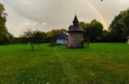 Saint-Etienne-l'Allier House | La Pommeraie