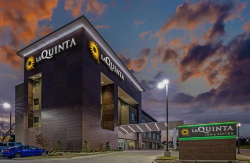 Brazos Hotel | La Quinta by Wyndham Waco Baylor Downtown