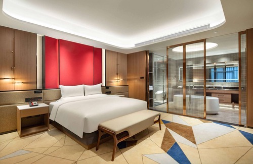 Kuiwen District Hotel | La Quinta by Wyndham Weifang South