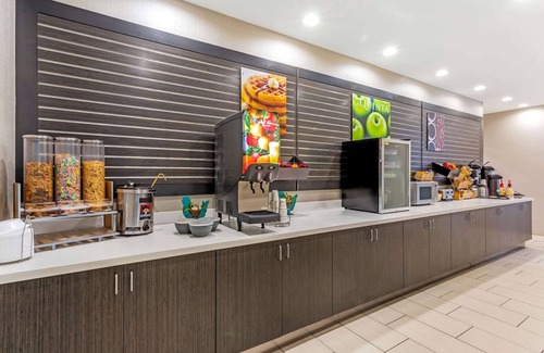 Odessa Hotel | La Quinta Inn & Suites by Wyndham Odessa N. - Sienna Tower