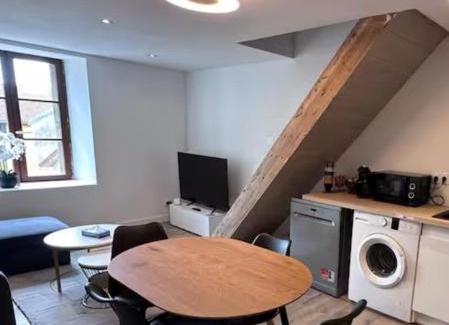 Gondrecourt-le-Chateau Apartment | la Résidence Jacquinot