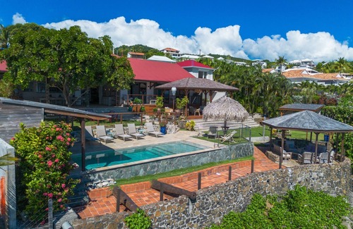 Le Diamant Villa | La Sirène du Diamant ,18 guestsnSpacious beachfront rental in Martinique :